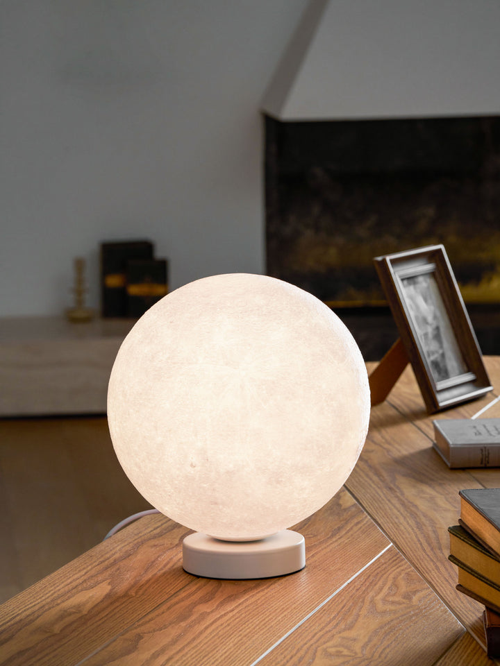 Moon Table Lamp - Vakkerlight