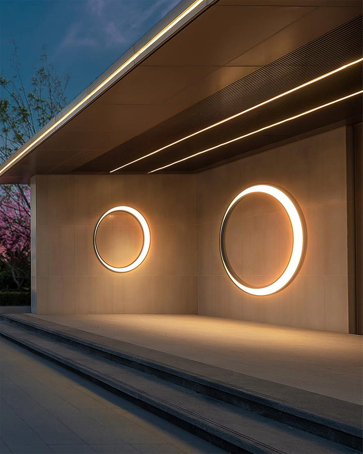 Moon Outdoor Wall Lamp - Vakkerlight