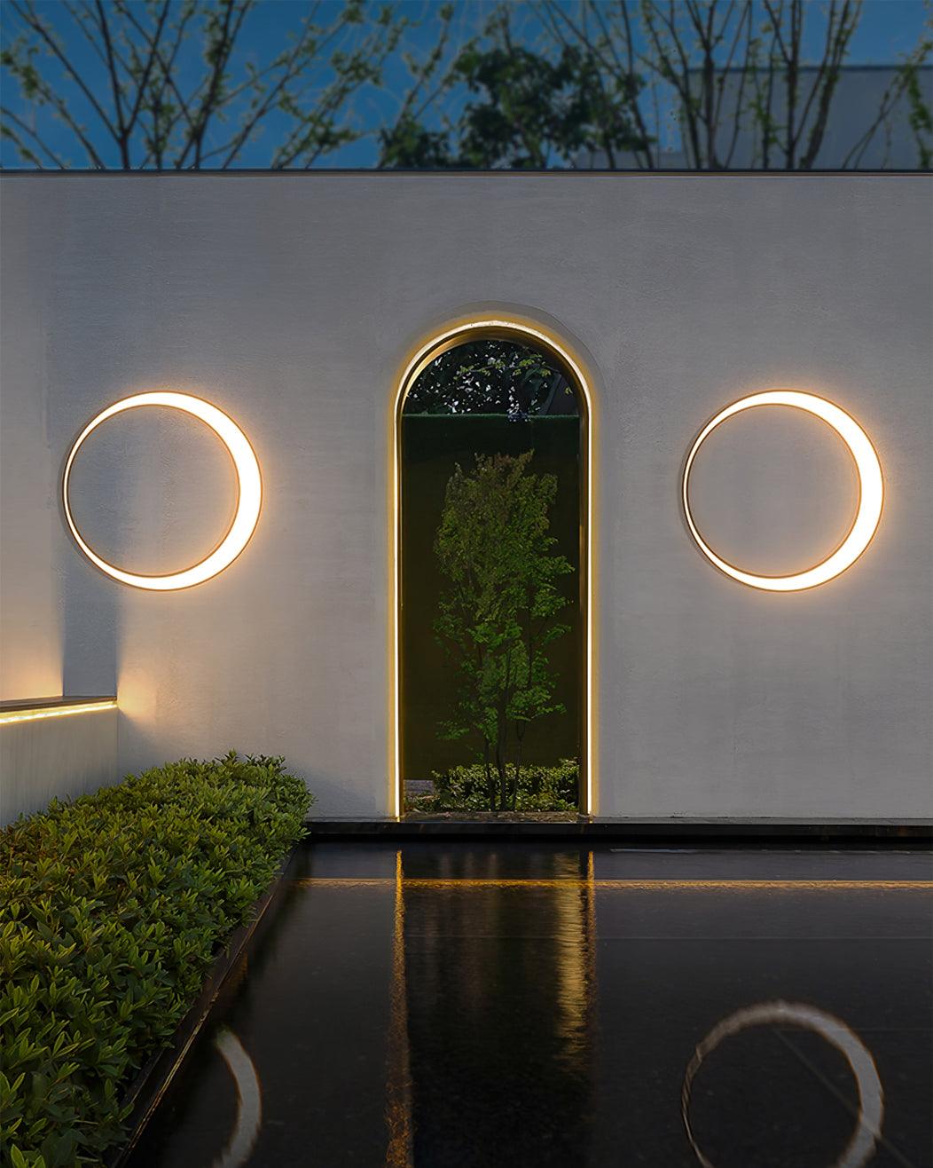 Moon Outdoor Wall Lamp - Vakkerlight