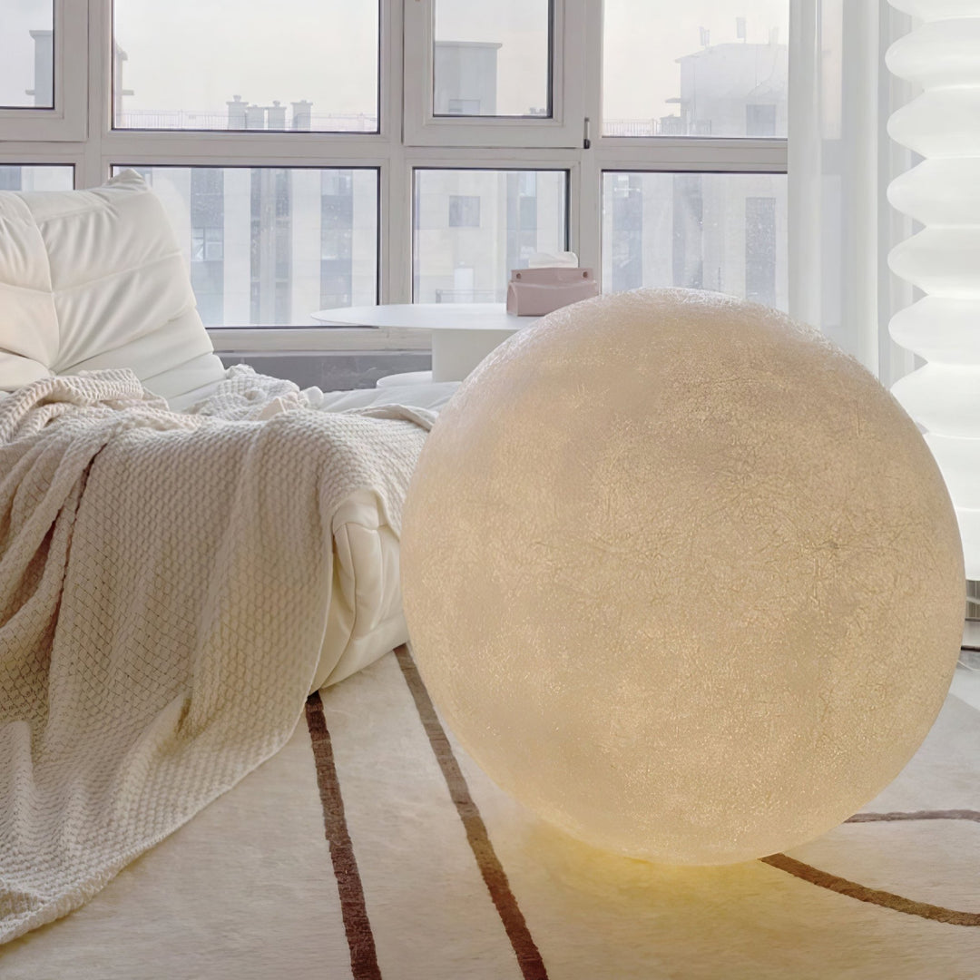 Moon Table Lamp - Vakkerlight