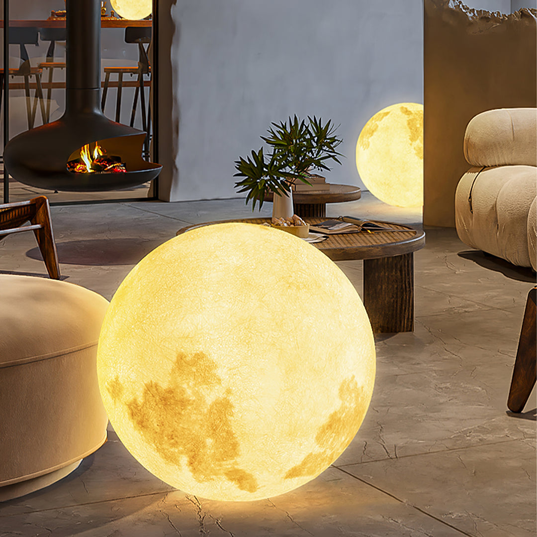 Moon Table Lamp - Vakkerlight