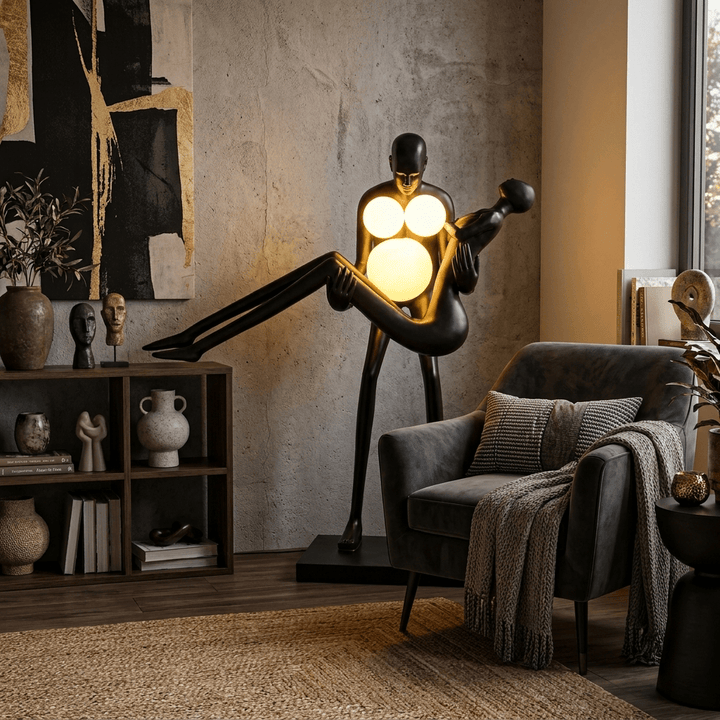 Moonlit Embrace Sculpture Lamp - Vakkerlight