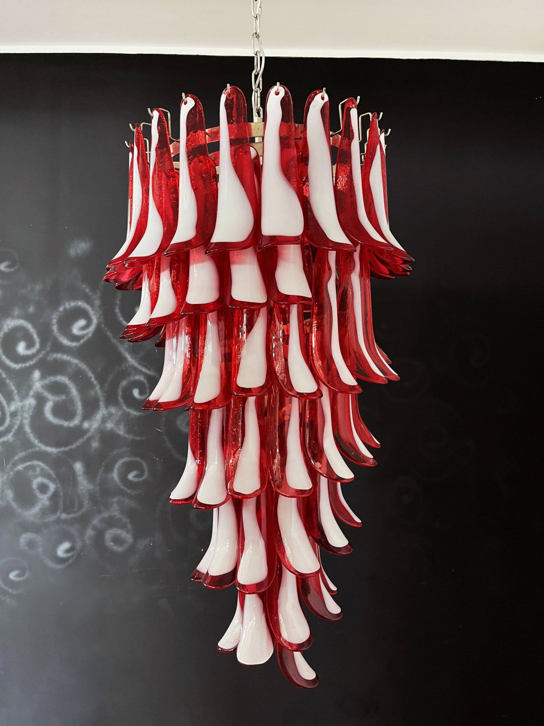 Murano Red Petals Spiral Chandelier - Vakkerlight