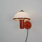 Paddenstoelhouten wandlamp