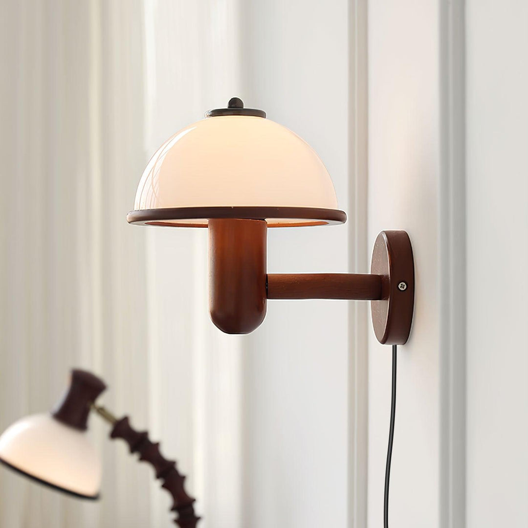 Mushroom Wood Wall Lamp - Vakkerlight