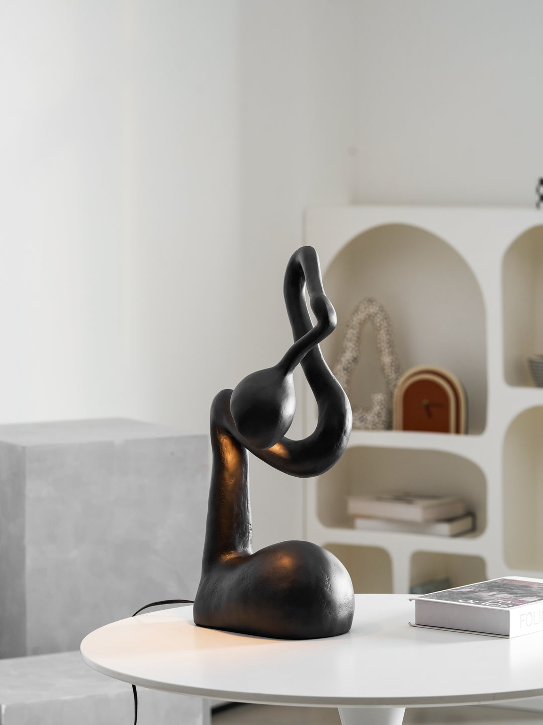 Myrrh Sculpture Table Lamp - Vakkerlight