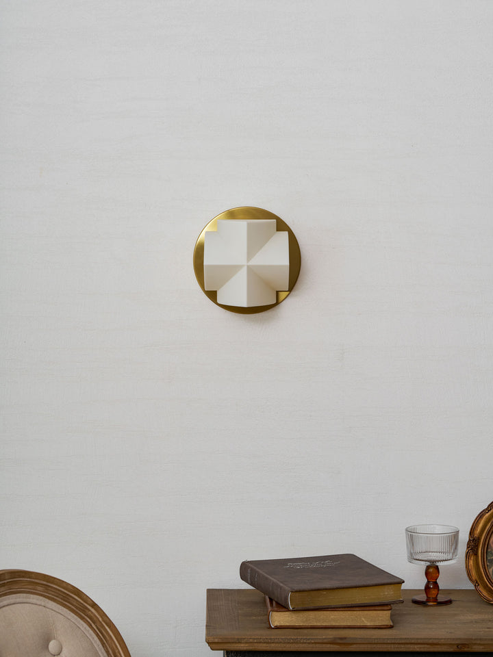 Naala Sconce