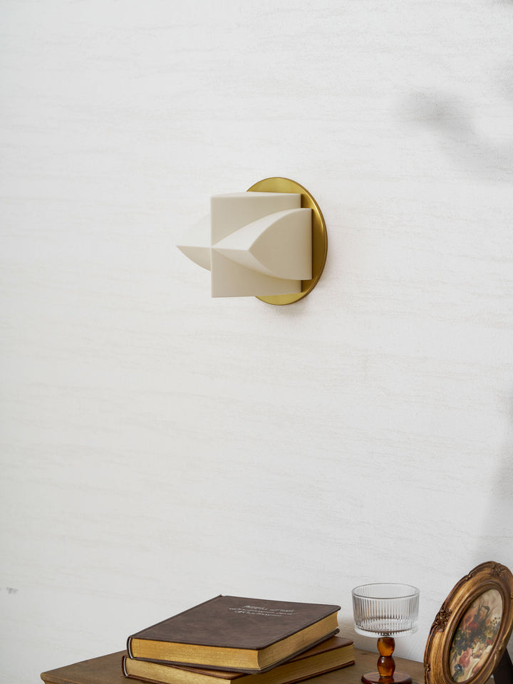 Naala Sconce