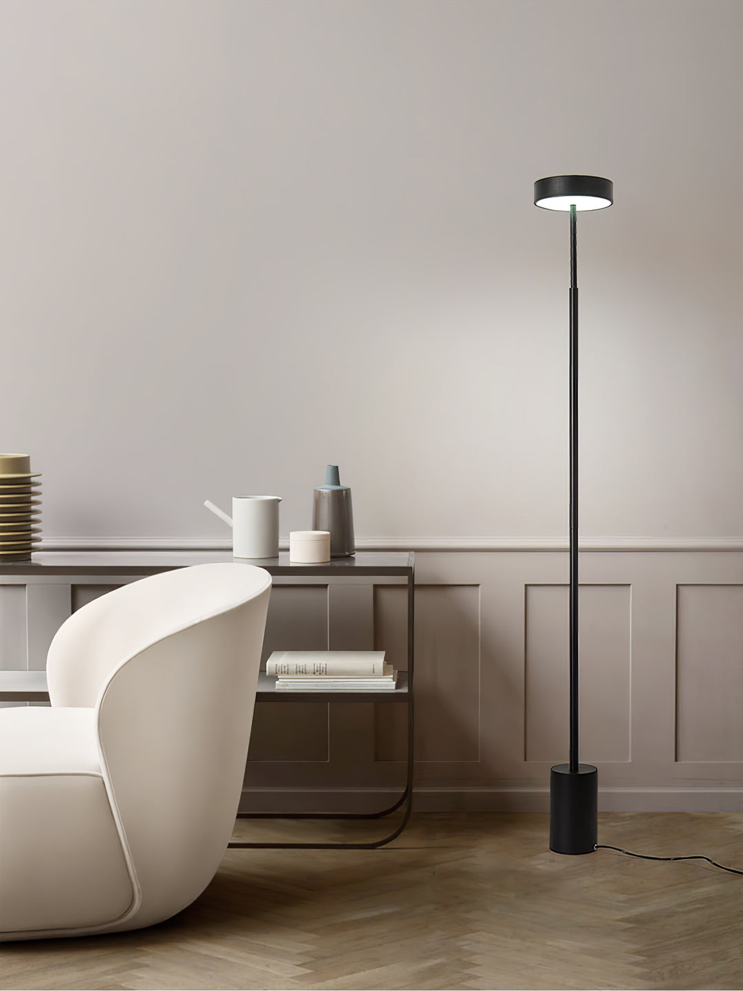 Naya Rotatable Floor Lamp - Vakkerlight