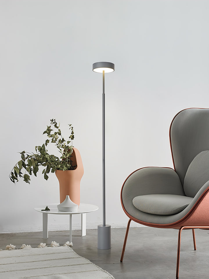 Naya Rotatable Floor Lamp - Vakkerlight