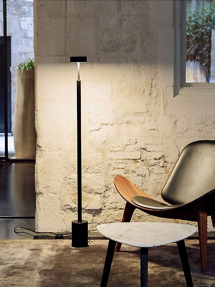 Naya Rotatable Floor Lamp - Vakkerlight