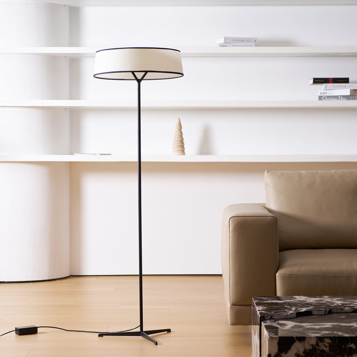 Dama Floor Lamp - Vakkerlight