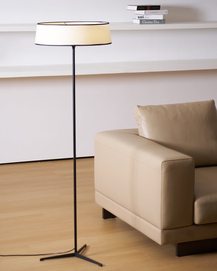Dama Floor Lamp - Vakkerlight