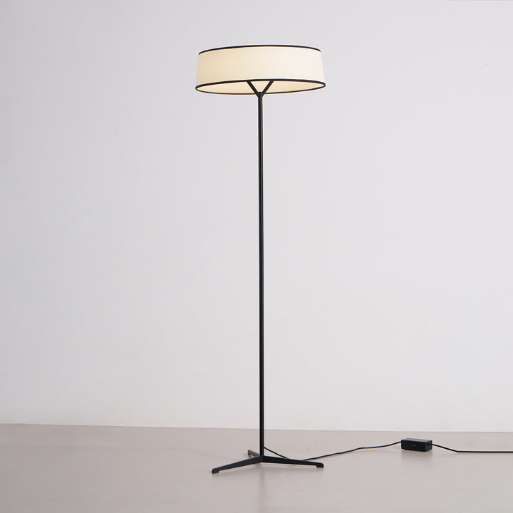 Dama Floor Lamp - Vakkerlight