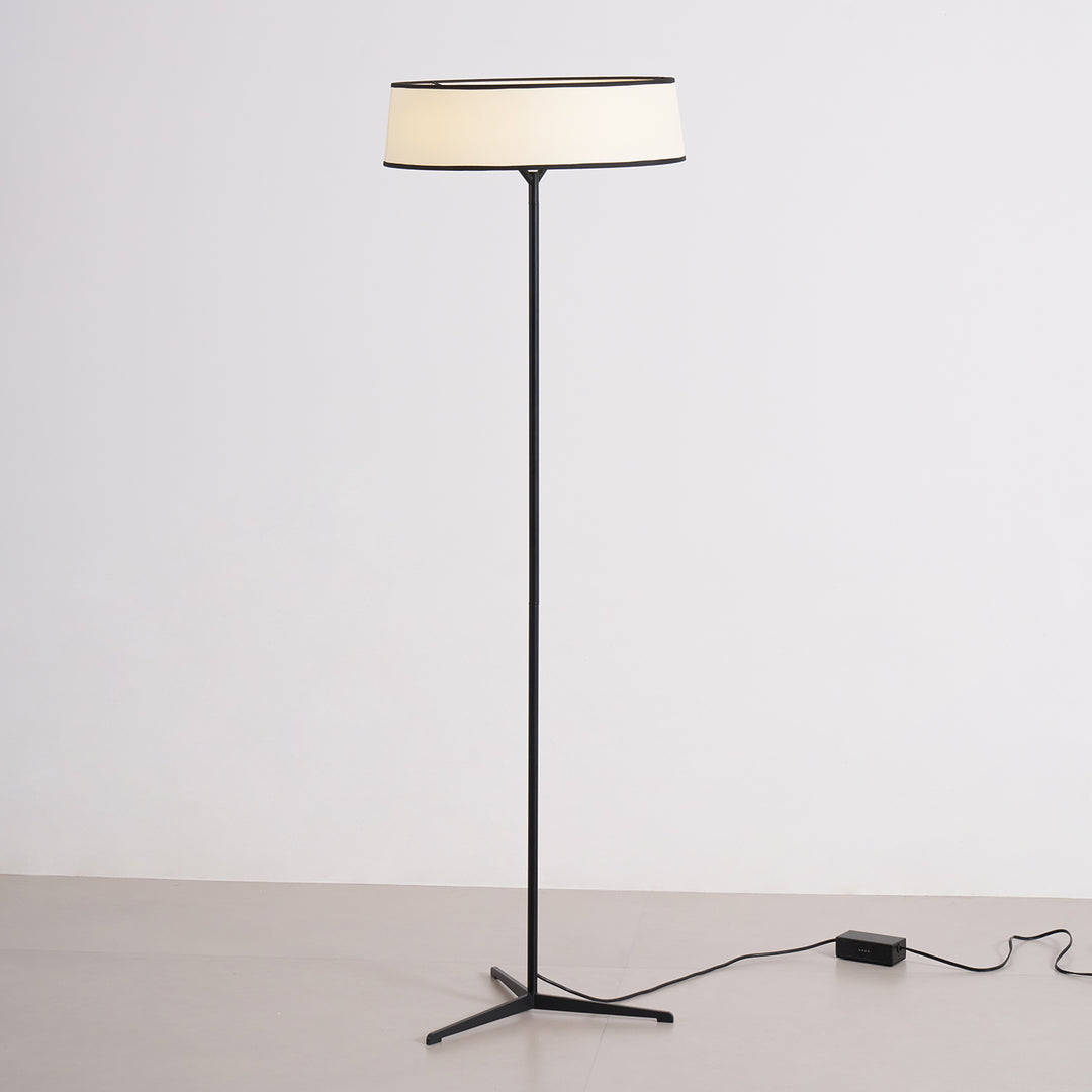 Dama Floor Lamp - Vakkerlight