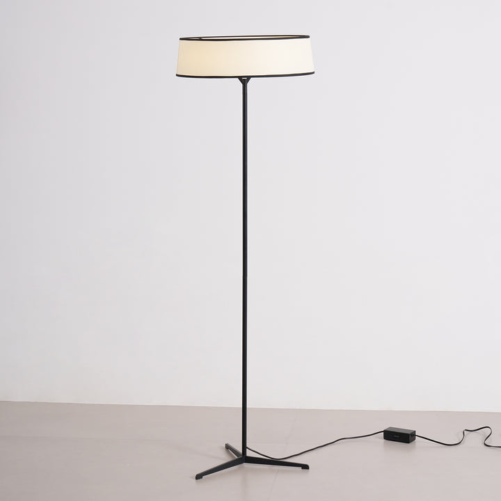 Dama Floor Lamp - Vakkerlight