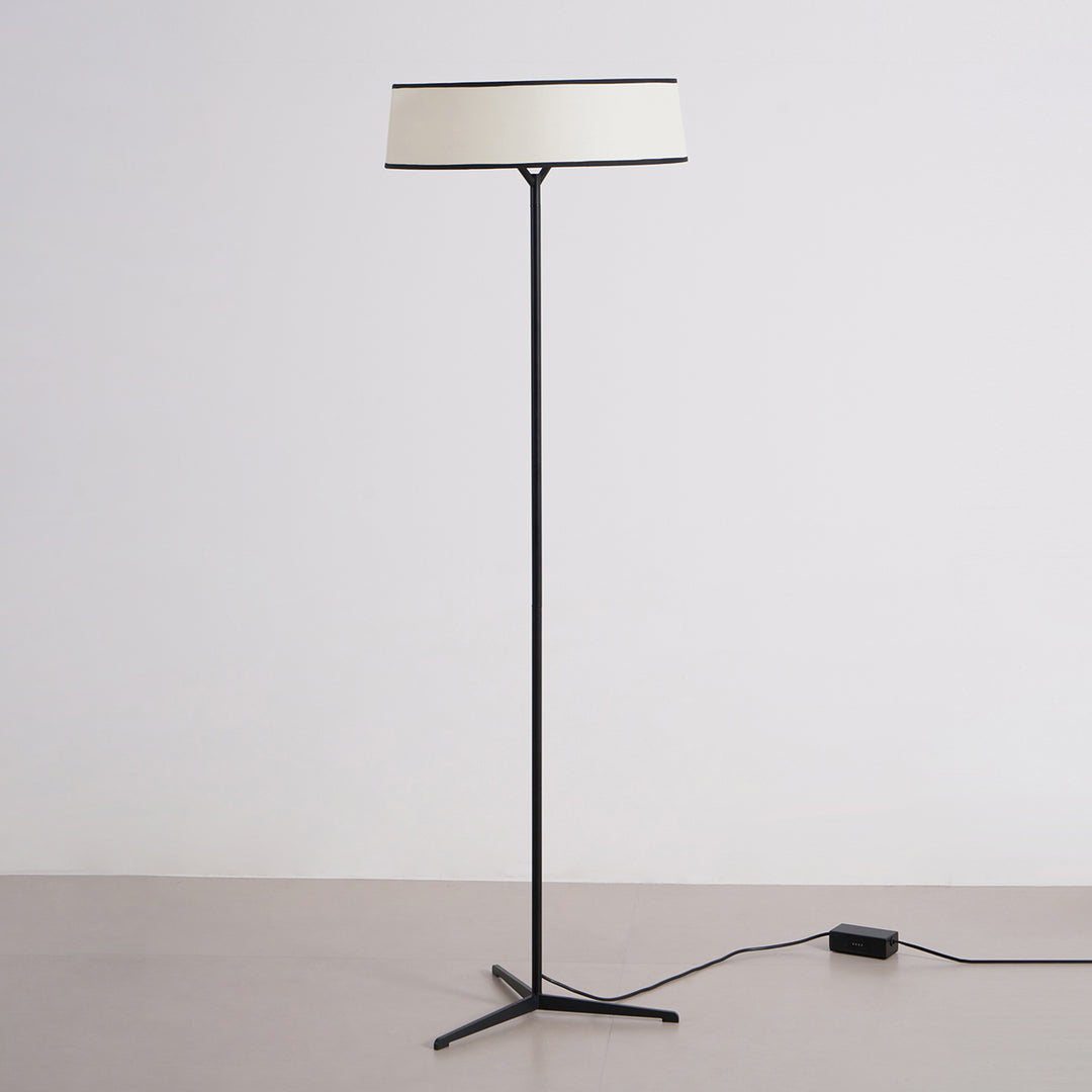 Dama Floor Lamp - Vakkerlight