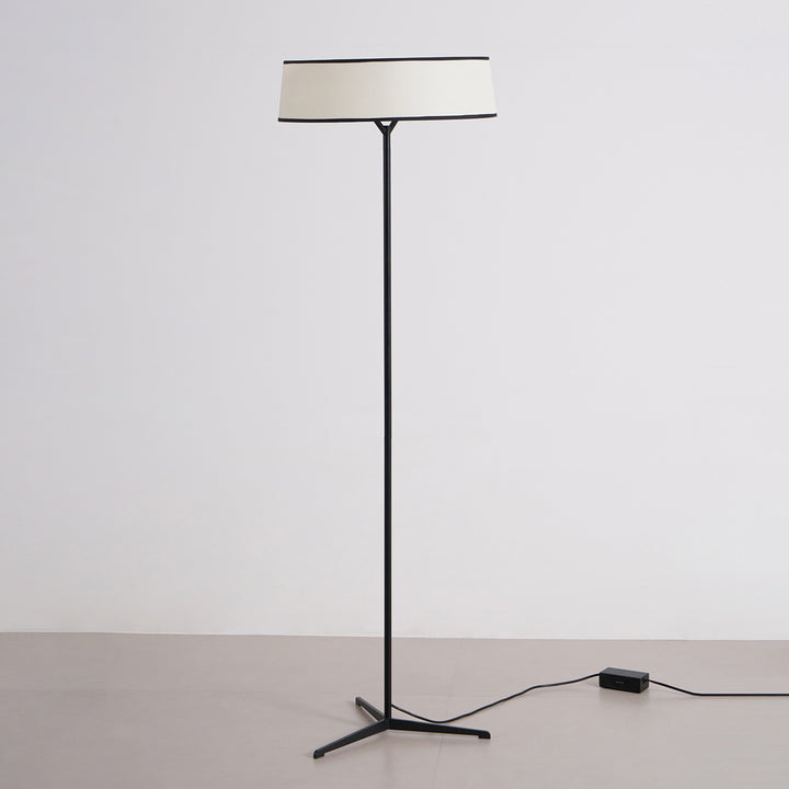 Dama Floor Lamp - Vakkerlight