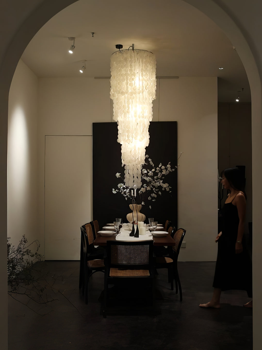 Nerida Shell Chandelier - Vakkerlight