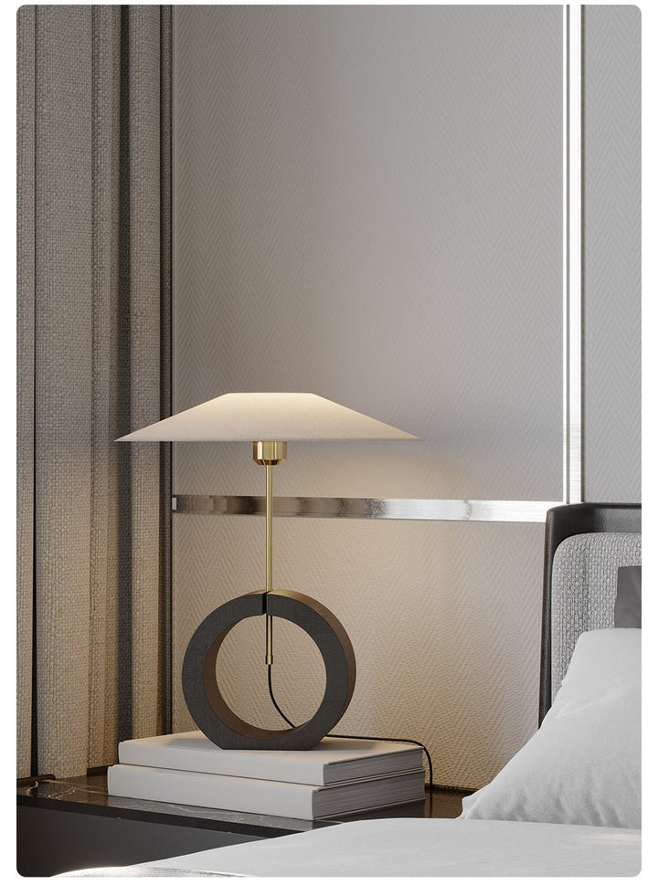Neris Table Lamp - Vakkerlight