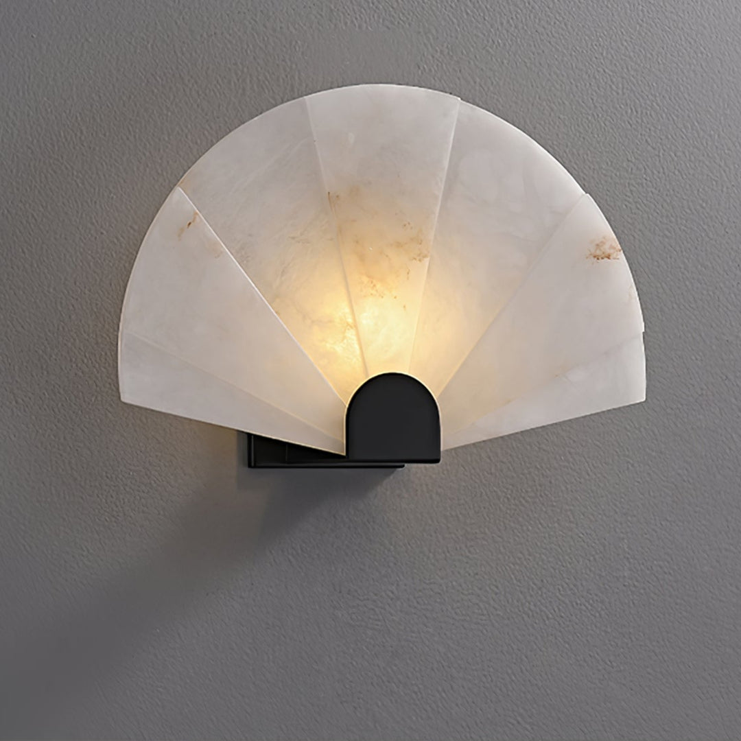 Nevora Alabaster Table Lamp - Vakkerlight