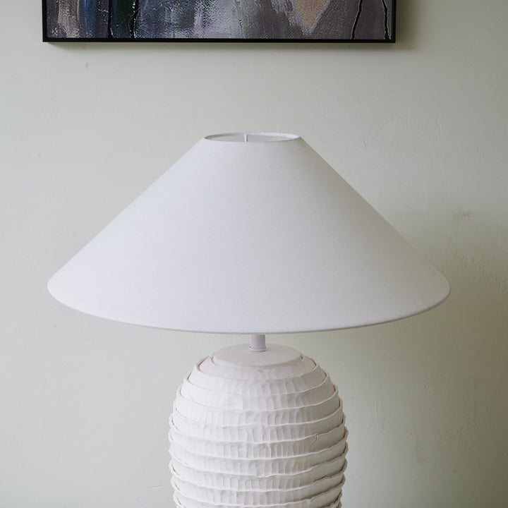 Nivara Ripple Table Lamp - Vakkerlight