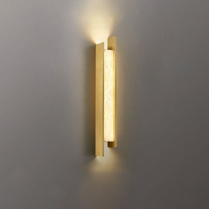 Nivora Alabaster Linear Wall Sconce - Vakkerlight