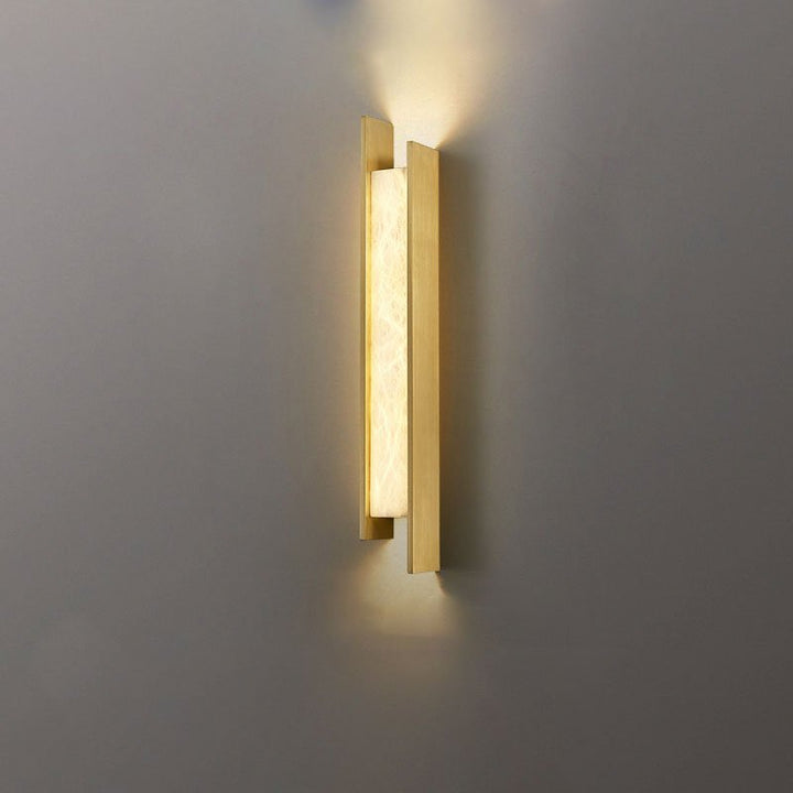Nivora Alabaster Linear Wall Sconce - Vakkerlight