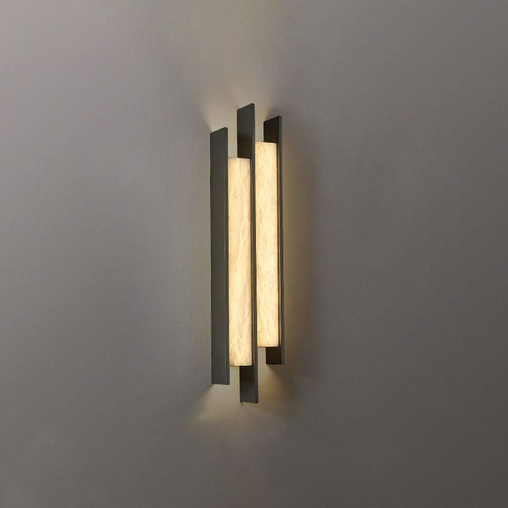 Nivora Alabaster Linear Wall Sconce - Vakkerlight