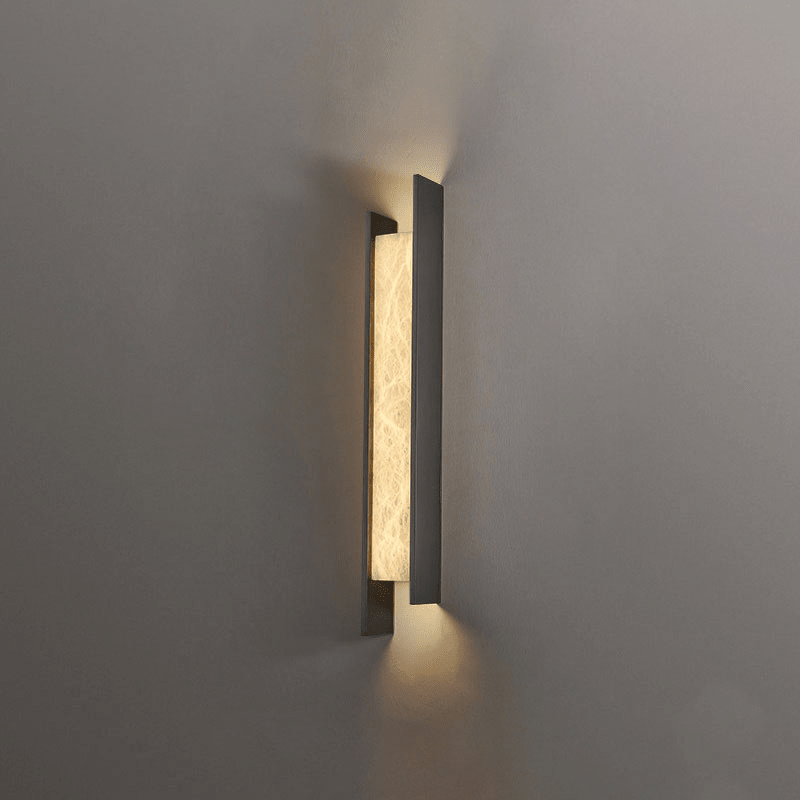 Nivora Alabaster Linear Wall Sconce - Vakkerlight