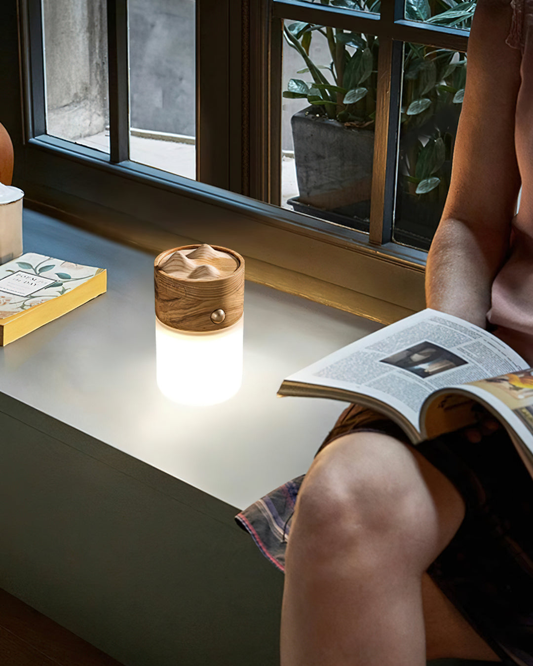 Nomad Lantern Table Lamp - Vakkerlight