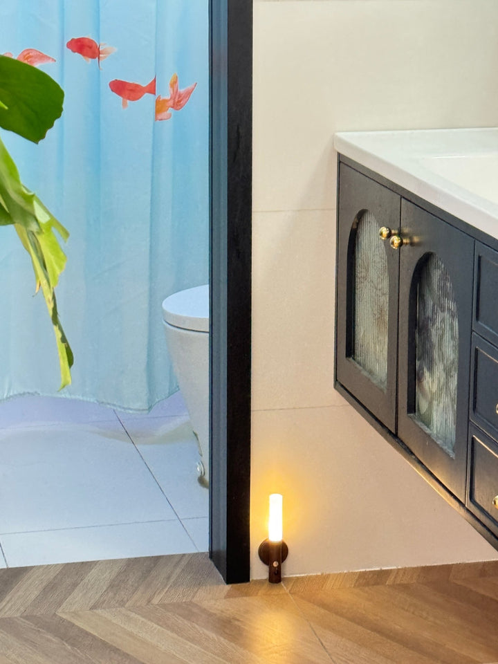 Nomad Magnet Rechargeable Wall Lamp - Vakkerlight