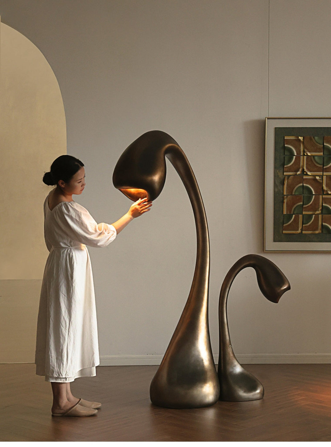 Noor Grande Sculptural Floor Lamp - Vakkerlight