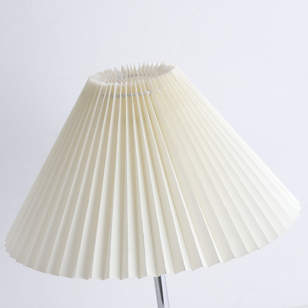 Noora Pleated Table Lamp - Vakkerlight
