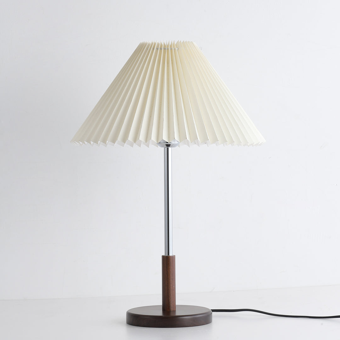 Noora Pleated Table Lamp - Vakkerlight