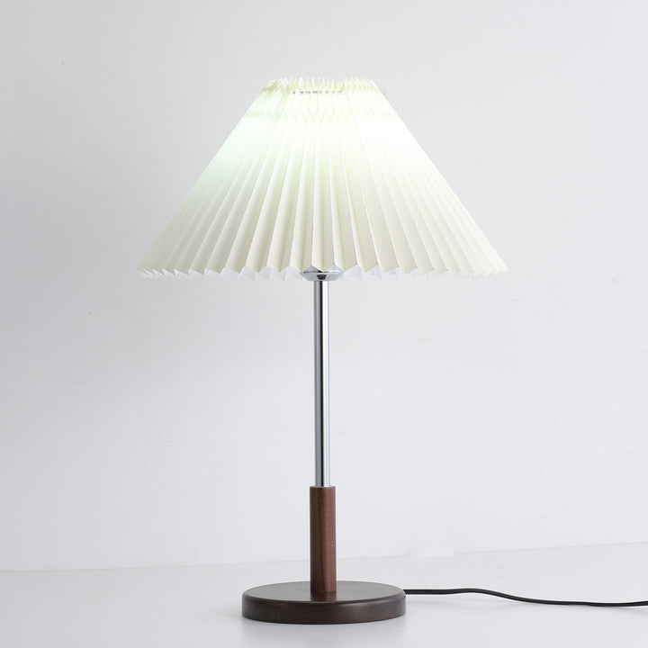 Noora Pleated Table Lamp - Vakkerlight