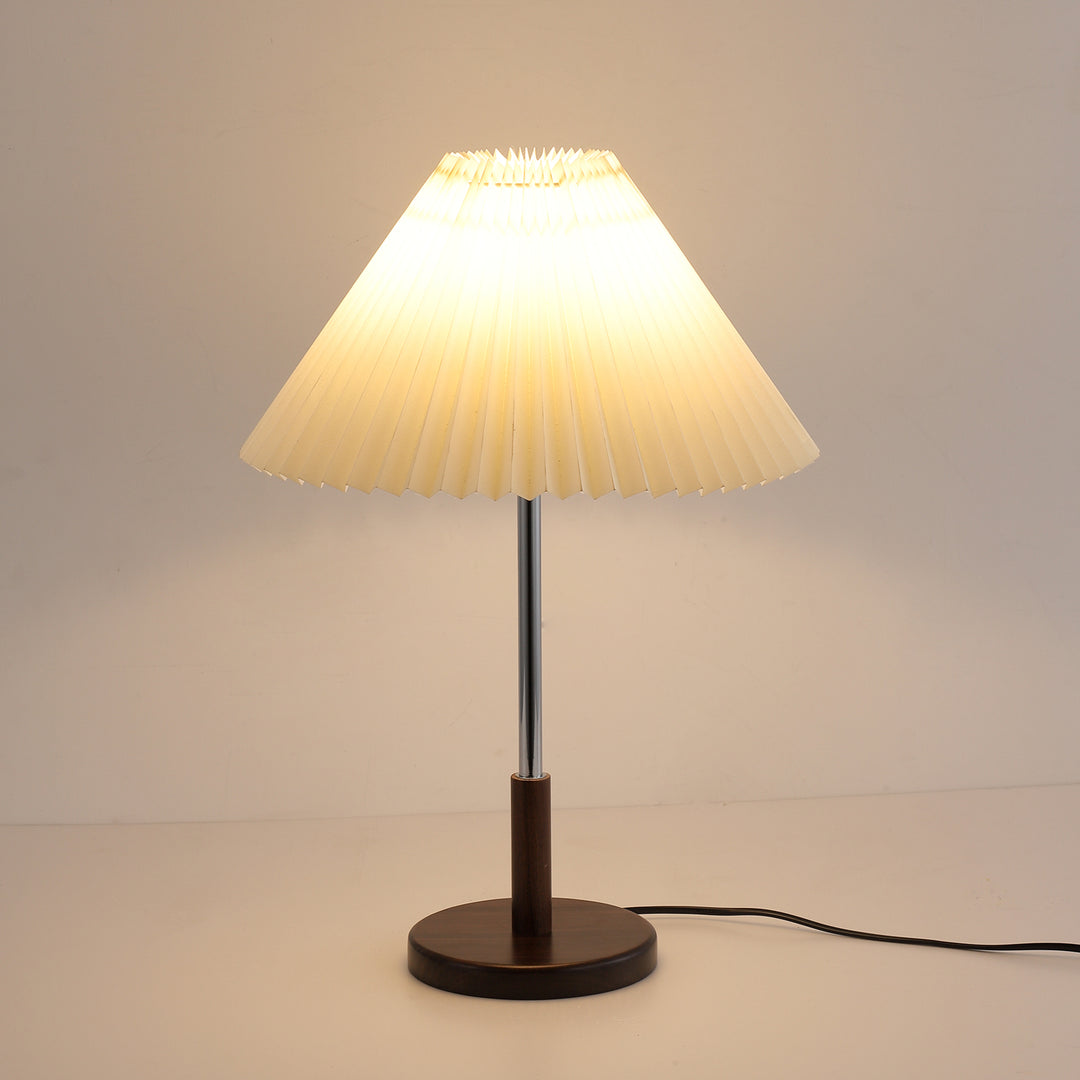 Noora Pleated Table Lamp - Vakkerlight