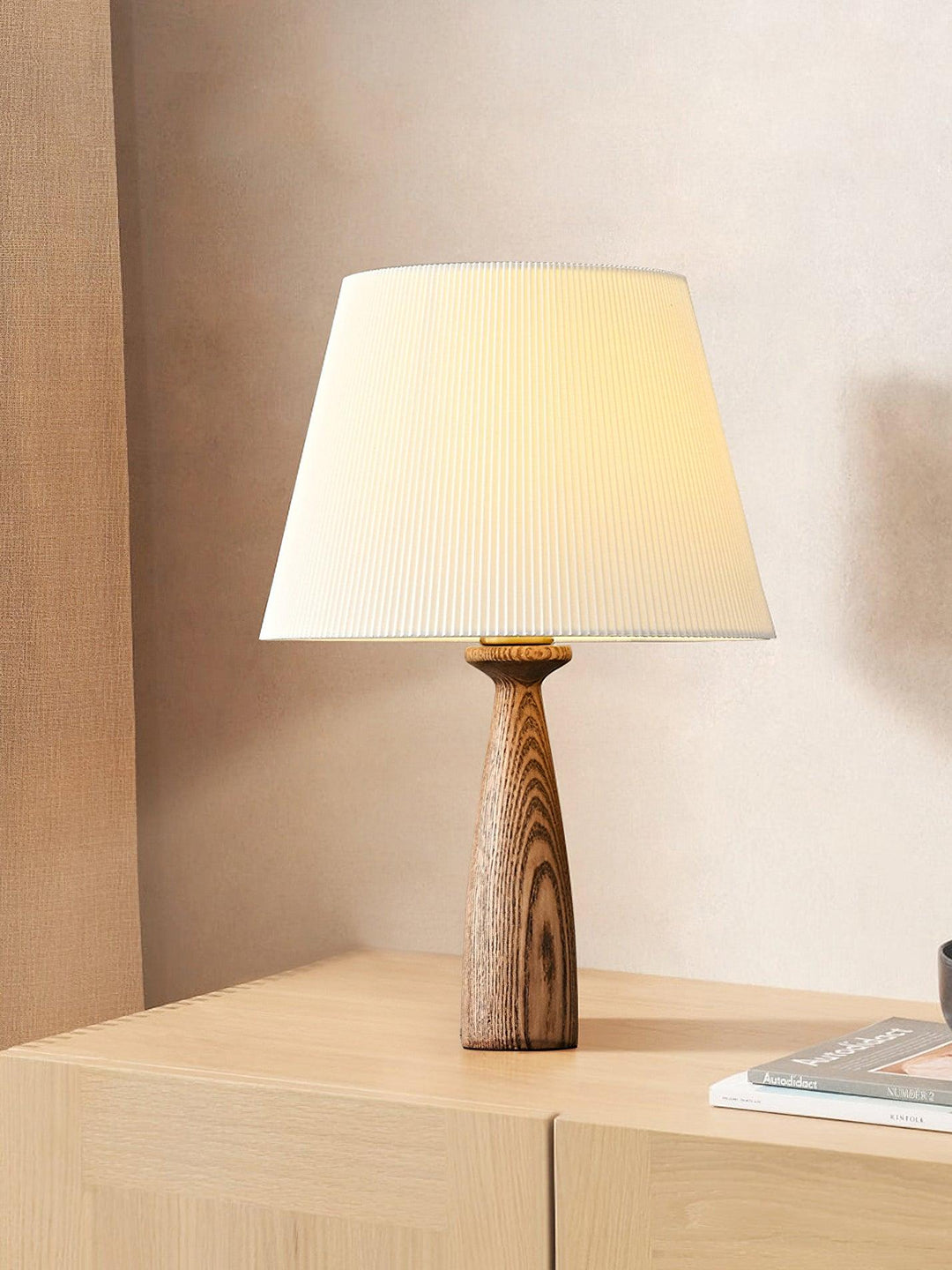 Nora Table Lamp - Vakkerlight