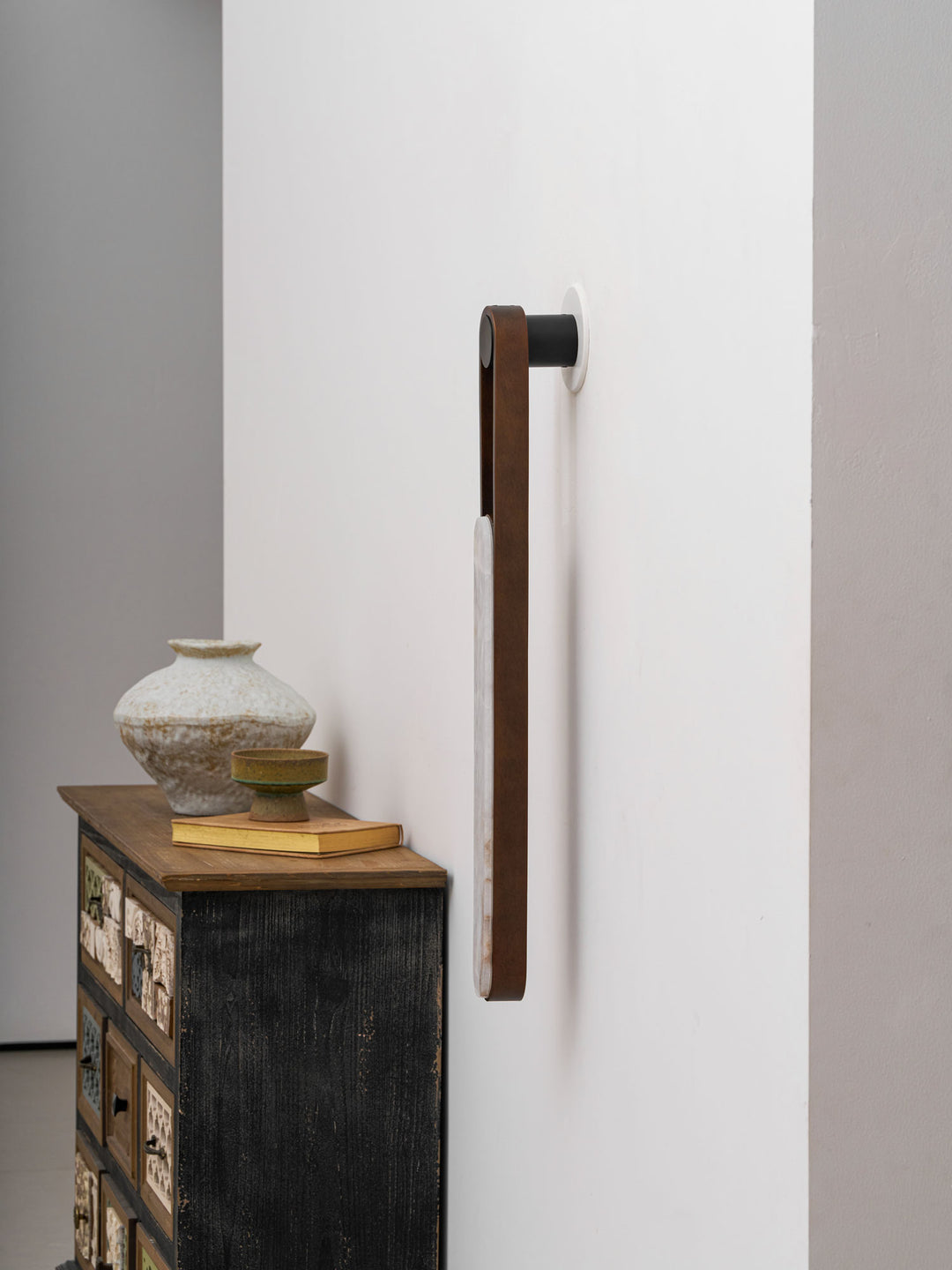Norix Alabaster Frame Wall Light