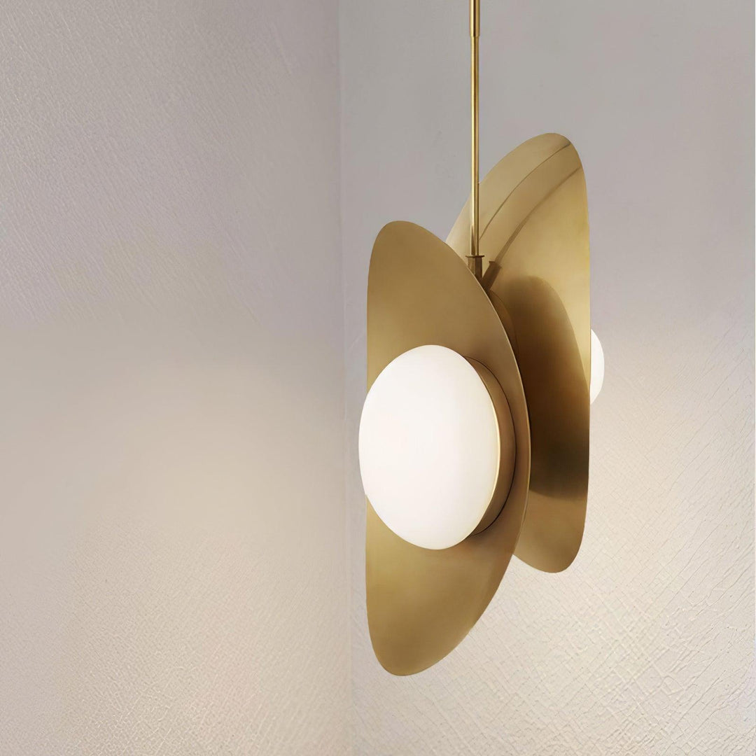 Golden Petal Pendant Lamp - Vakkerlight