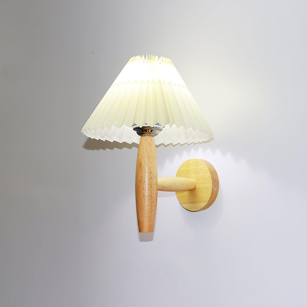 Oak Pleated Wall Light - Vakkerlight