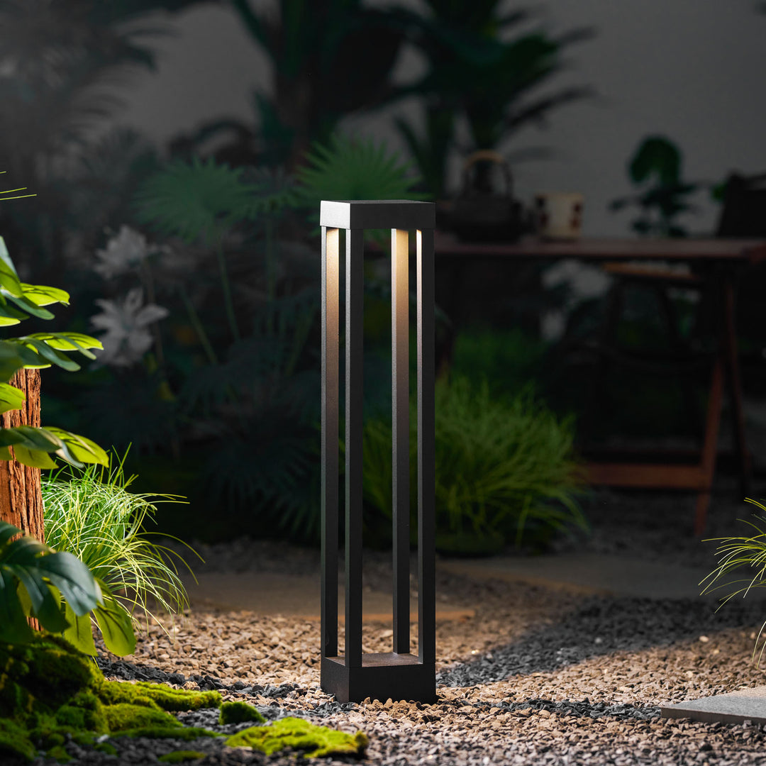 Obsidian Post Outdoor Light - Vakkerlight