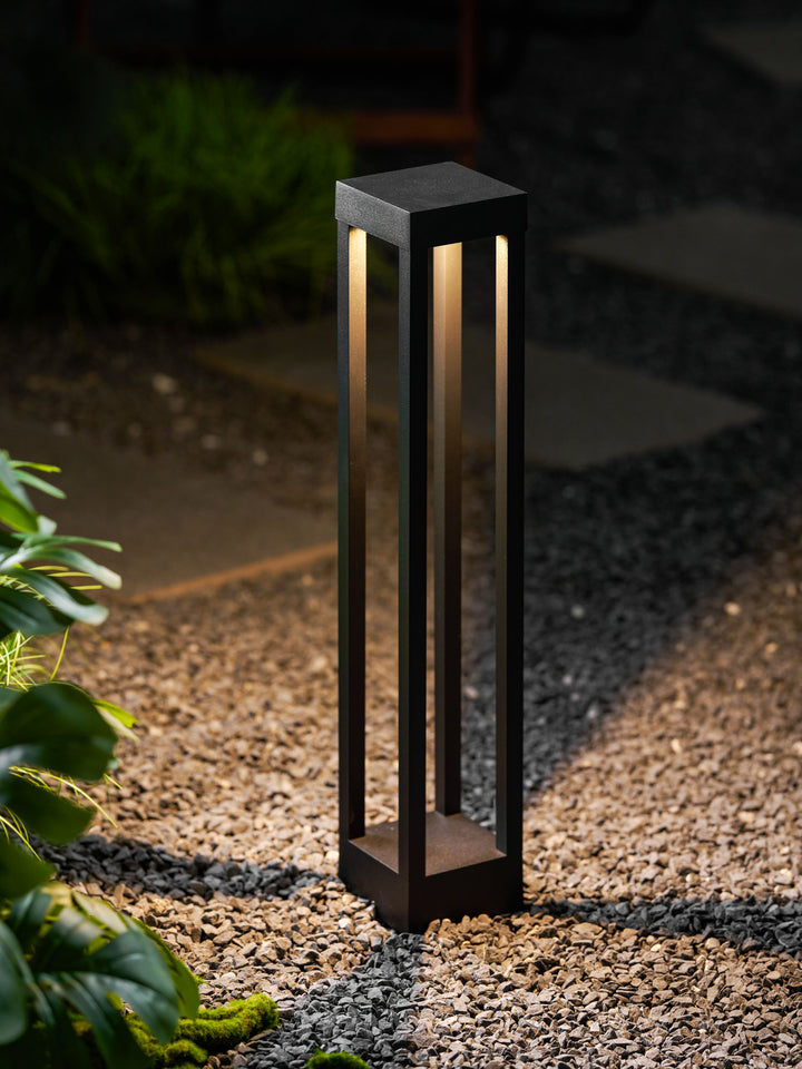 Obsidian Post Outdoor Light - Vakkerlight