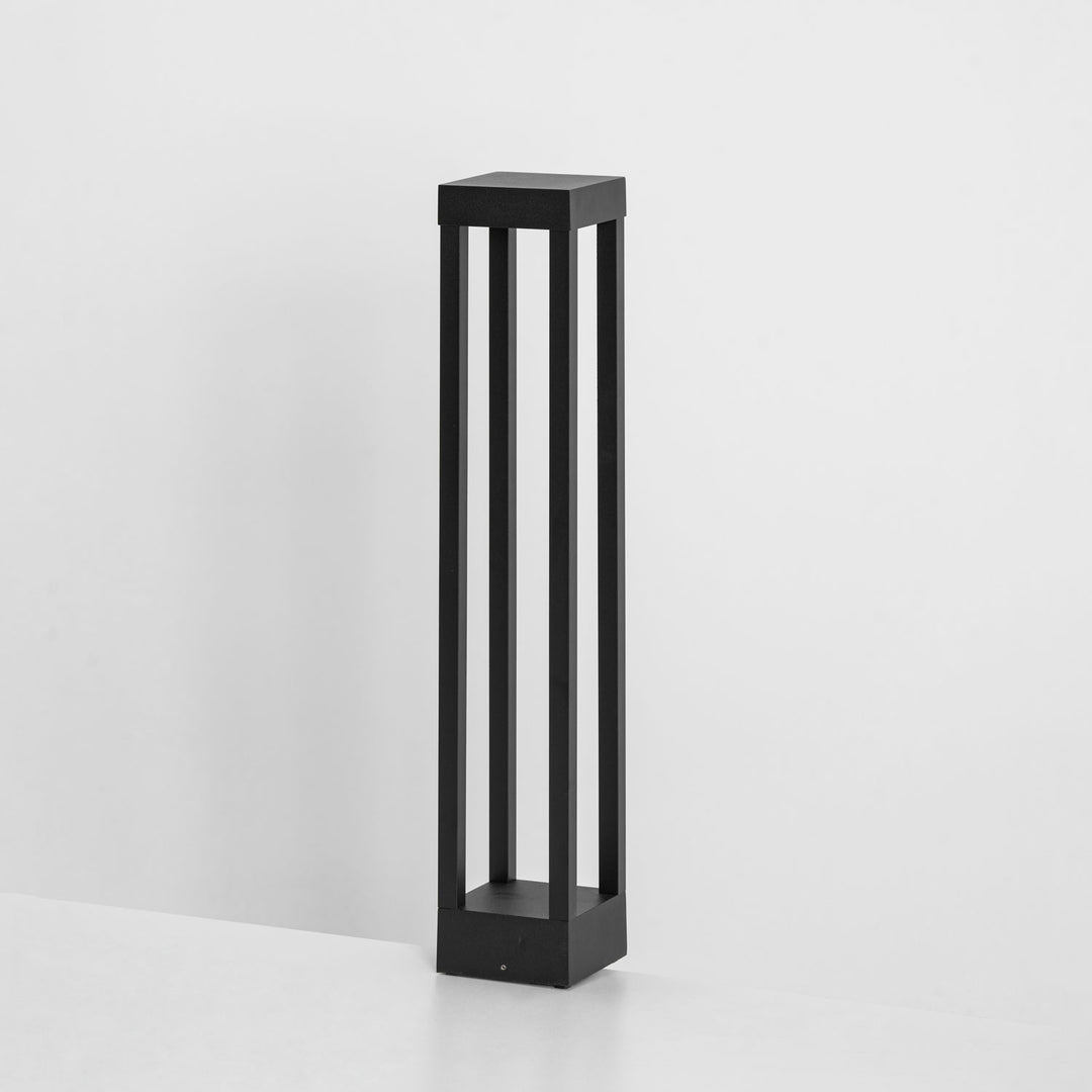Obsidian Post Outdoor Light - Vakkerlight