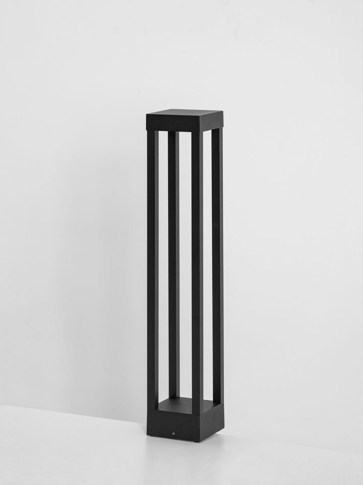 Obsidian Post Outdoor Light - Vakkerlight