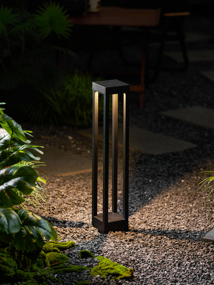Obsidian Post Outdoor Light - Vakkerlight