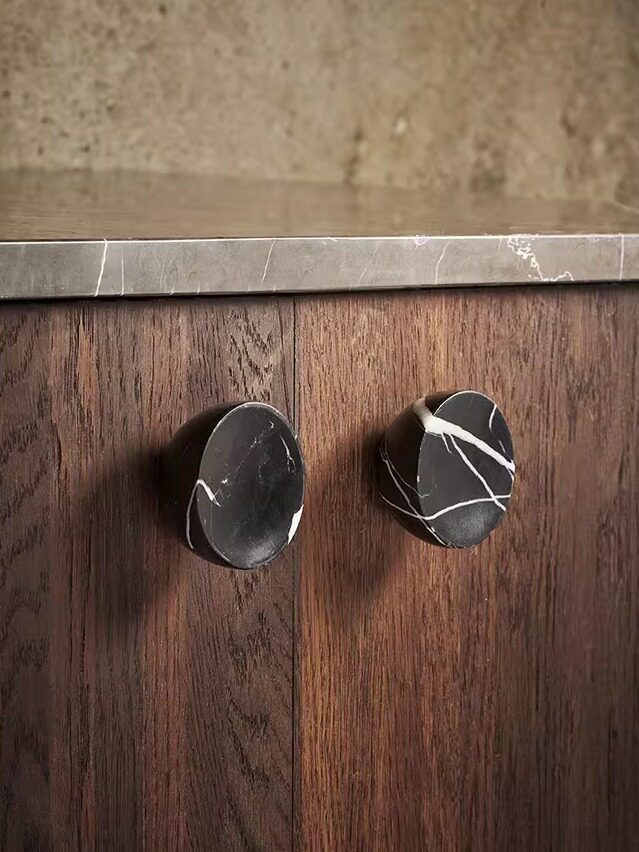 Obsidian Core Marble Pull Handle - Vakkerlight