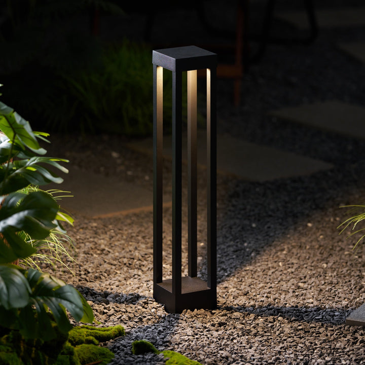 Obsidian Post Outdoor Light - Vakkerlight