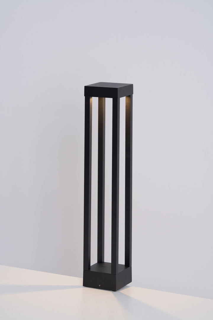 Obsidian Post Outdoor Light - Vakkerlight