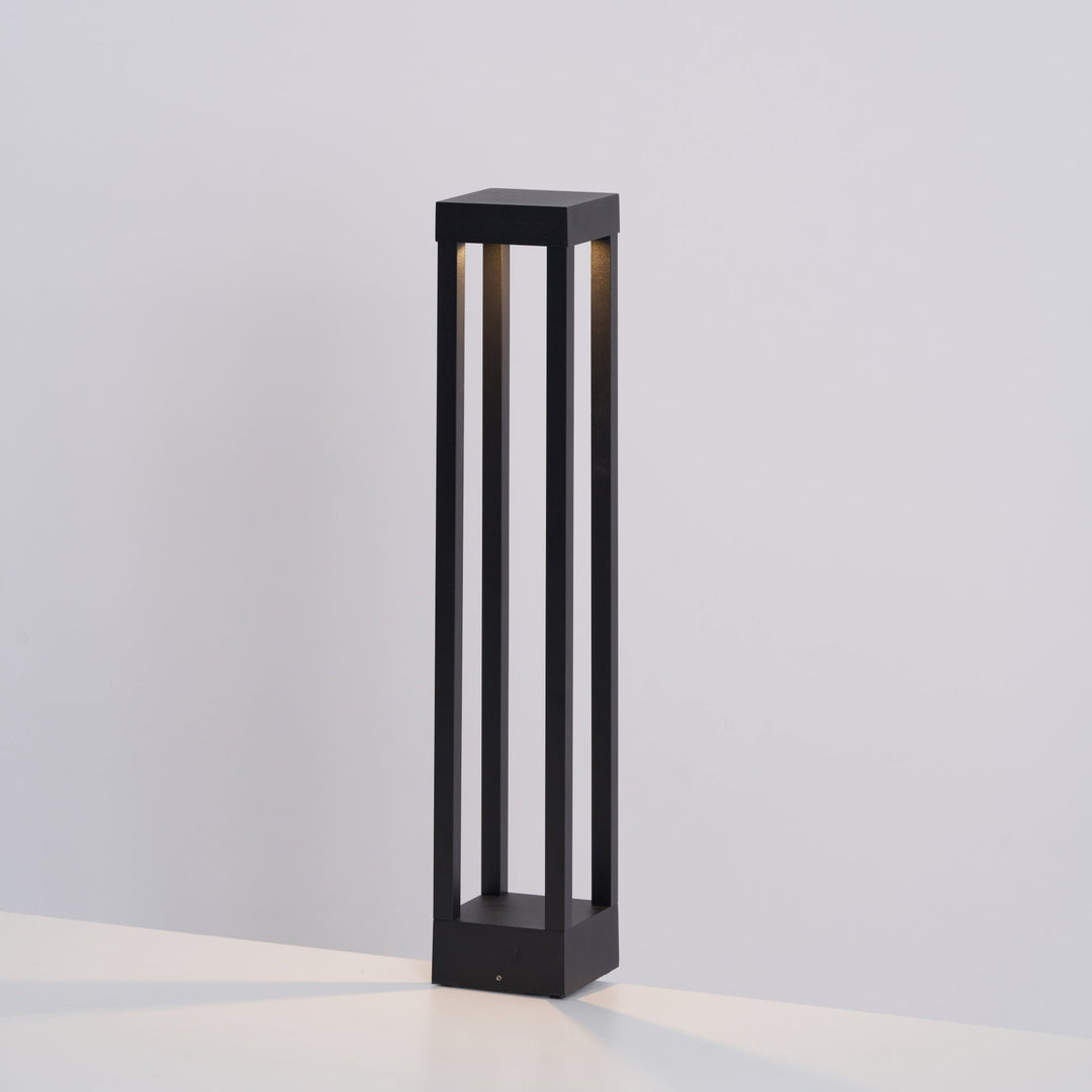 Obsidian Post Outdoor Light - Vakkerlight